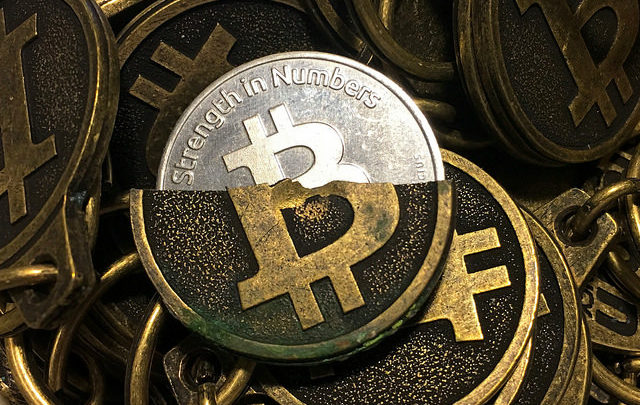 bitcoin-governments-blockchainaland