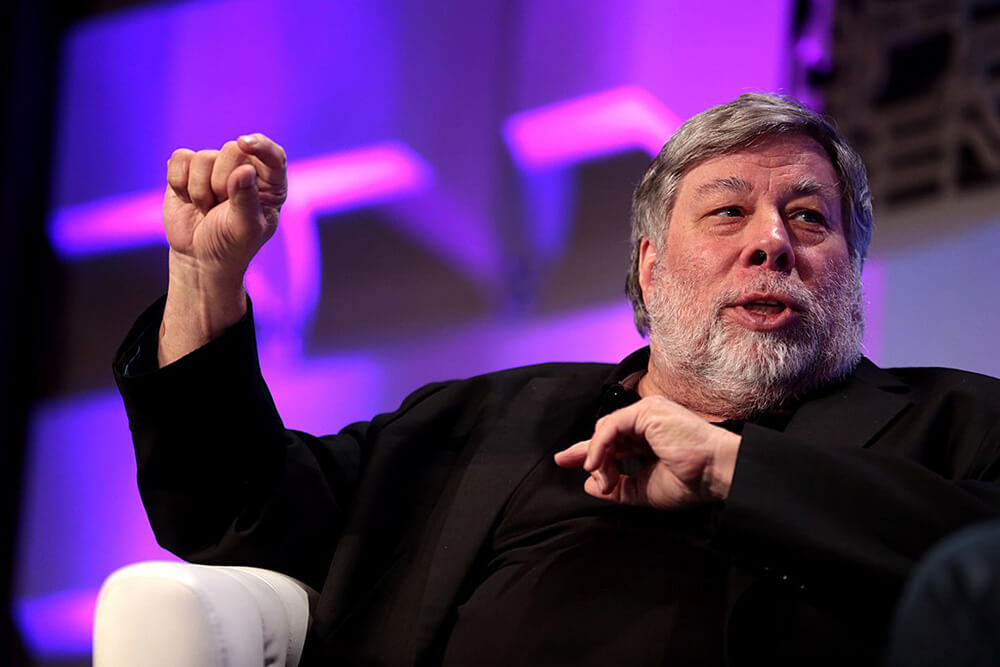 steve-wozniak-blockchainLand