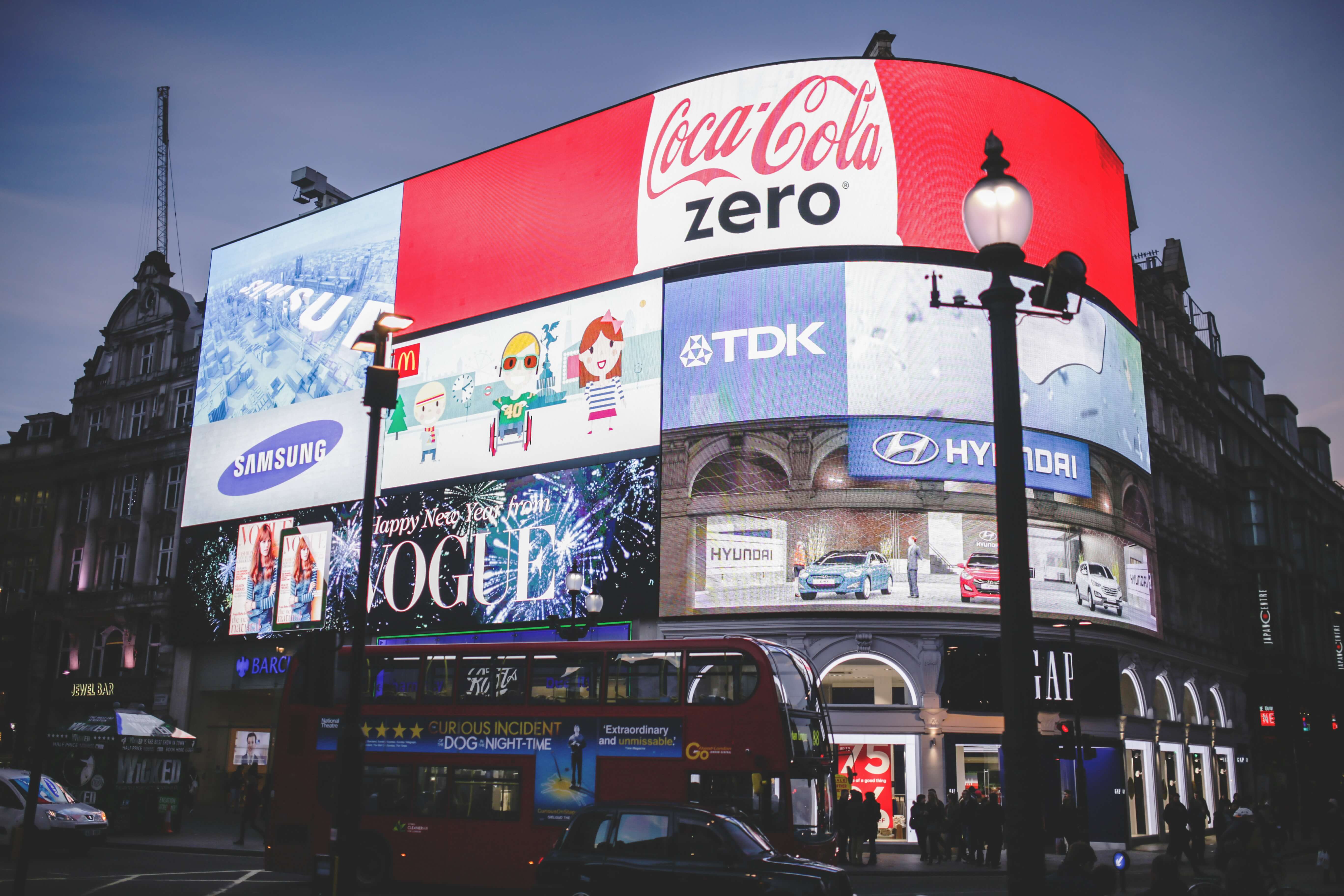 advertisements-blockchainLand