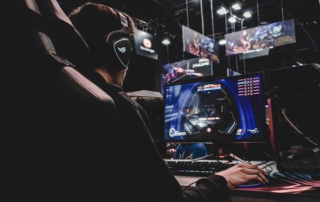 esports-games-blockchain-profit-blockchainLand